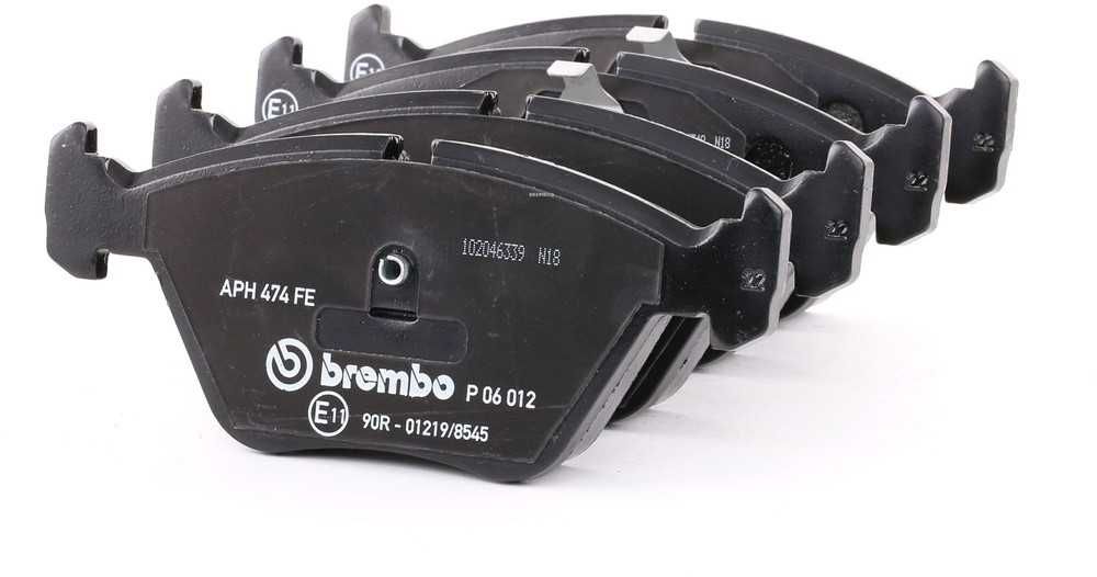 Продам новые передние колодки brembo на bmw e34, e32, e28