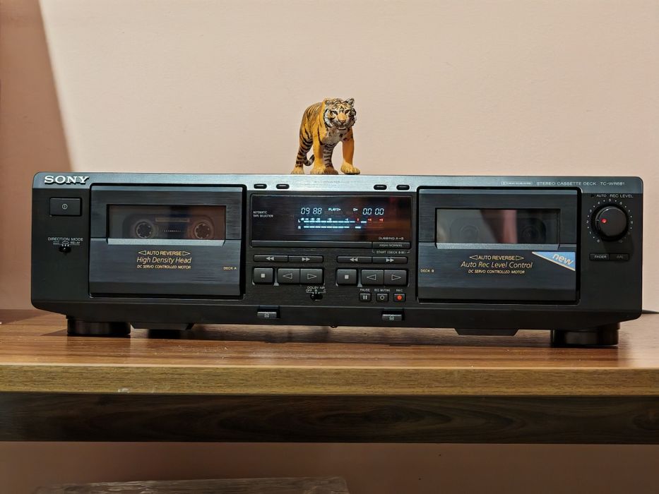 Sony TC-WR681. Dublu deck autoreverse. Ca nou. Preț fix !