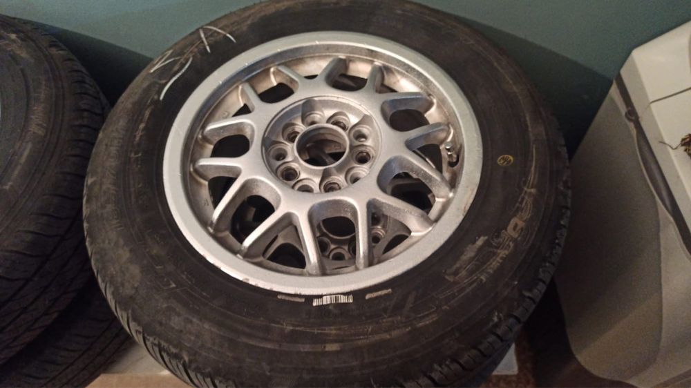 Продам шины летние