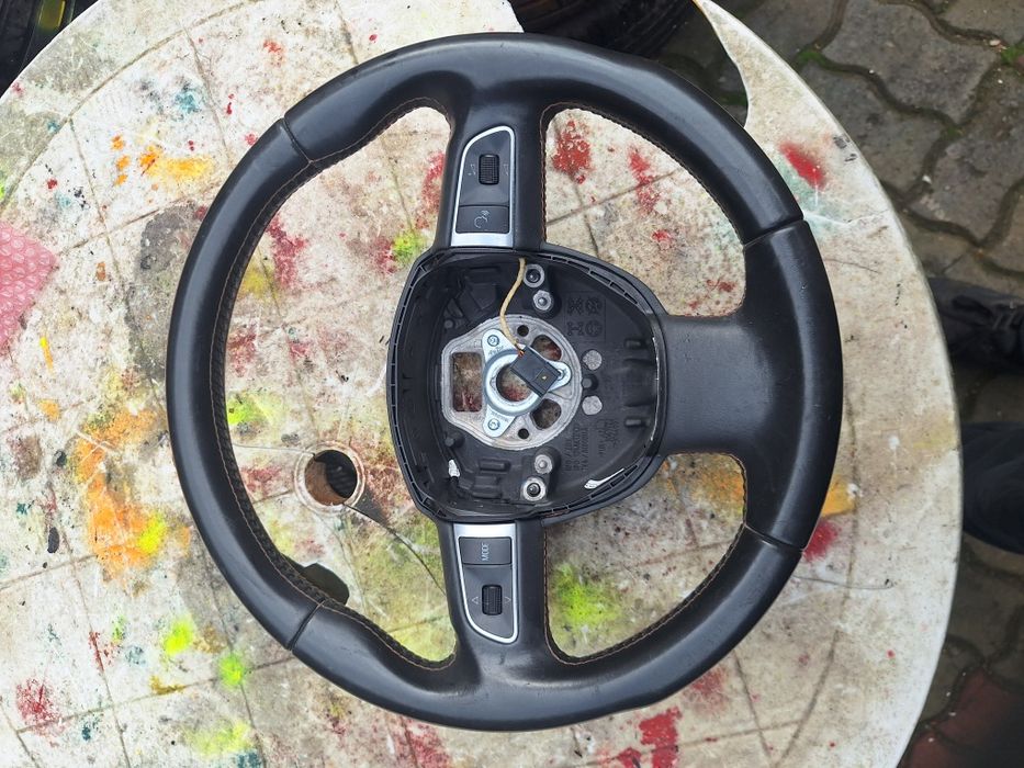 Volan piele 3 spite Audi Q5 sau A4 S-line cu comenzi