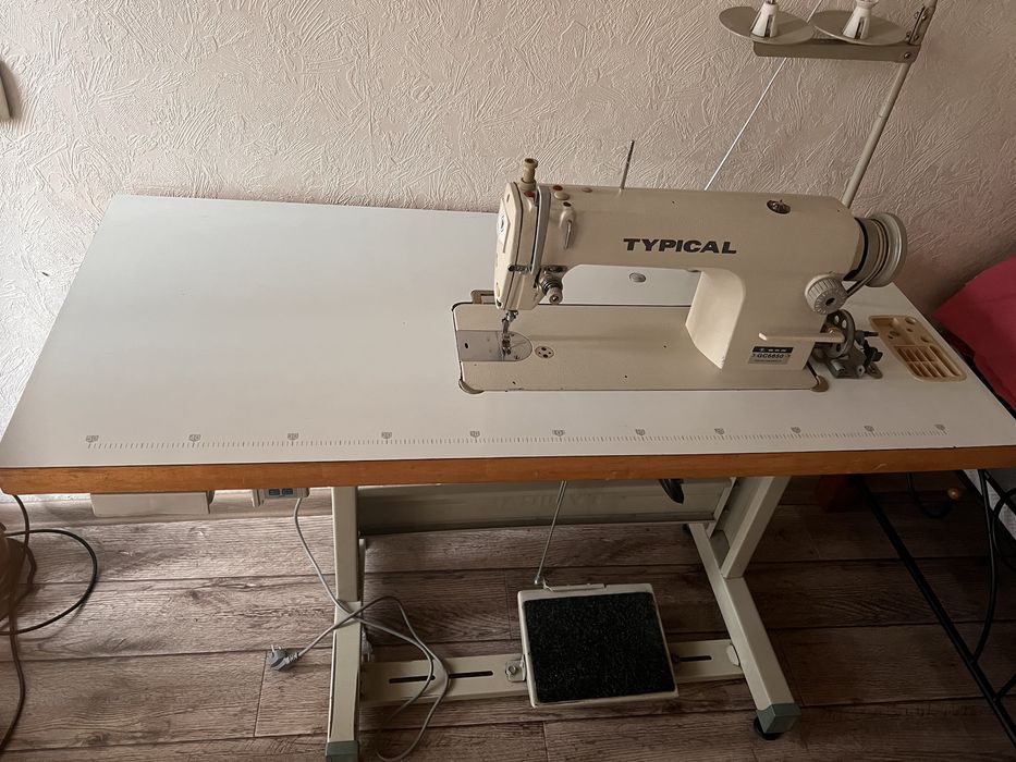 Промышленная швейная машинка typical