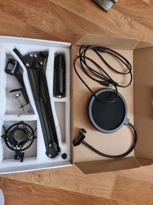 Микрофон с Пантографом