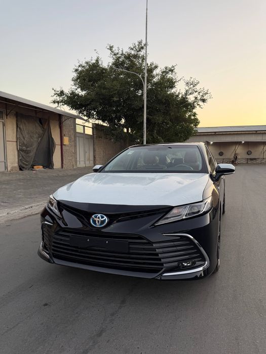 Toyota Camry Gibrid GLE