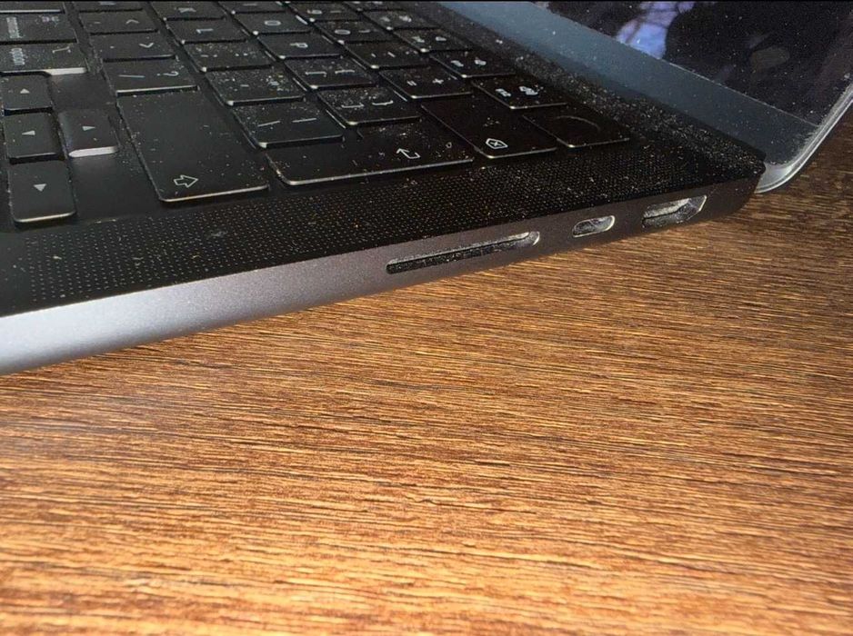 MacBook Pro 14" M3 Pro | 18GB RAM | 1TB SSD | – Stare Impecabilă