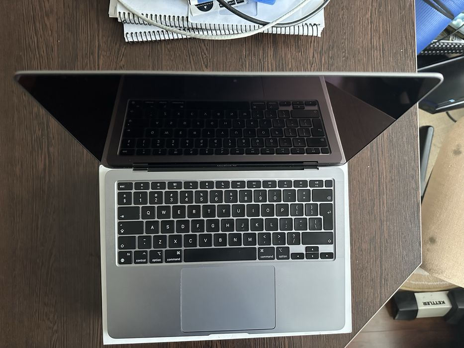 Macbook Air M1 16GB RAM 256GB SSD
