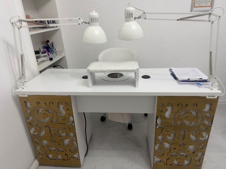 Vand masa manichiura