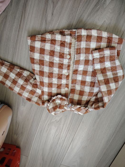 Hăinuțe Zara 92 impecabile