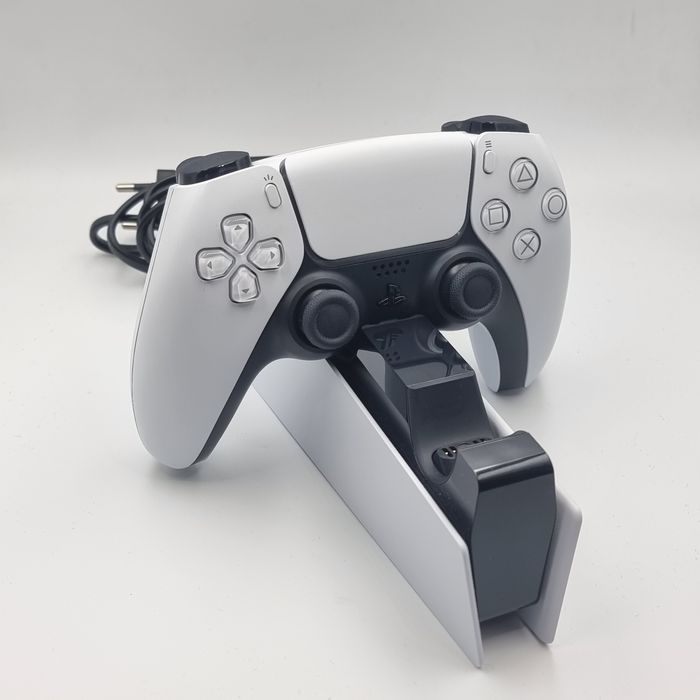 Amanet F28: Controller PS5 + Statie incarcare controller