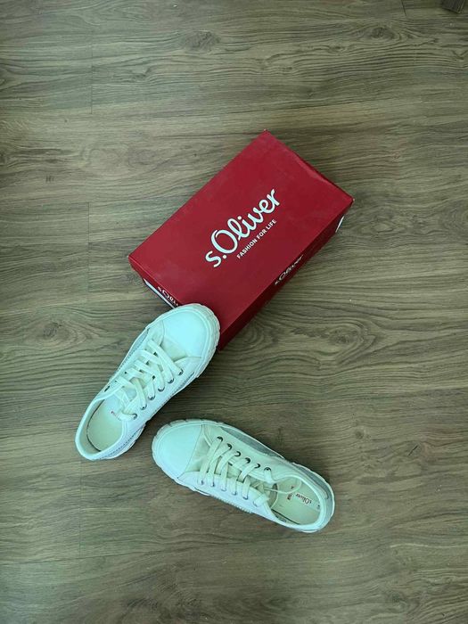 Продавам дамски обувки