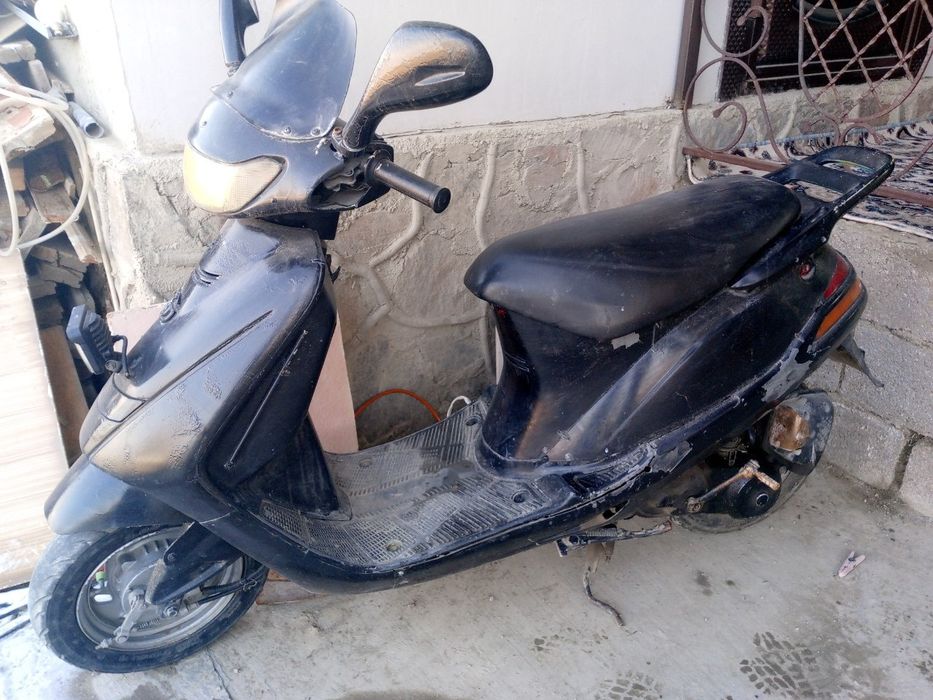 Motosikil sotiladi holati zor
