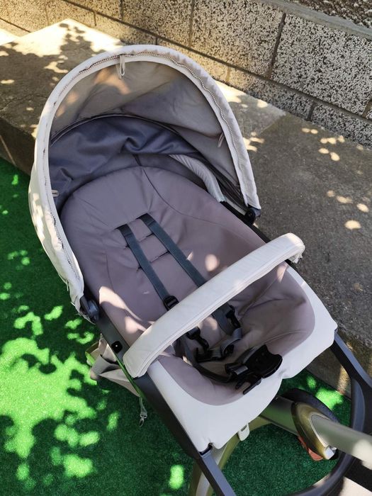 Бебешка количка Stokke Xplory