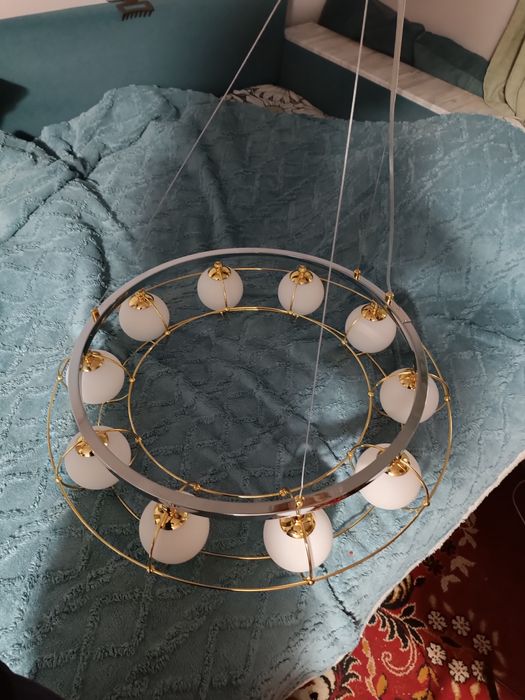 Люстра  MAYTONI новая