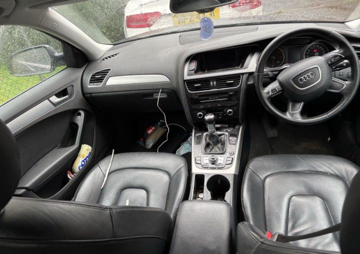 Vând piese Audi A4