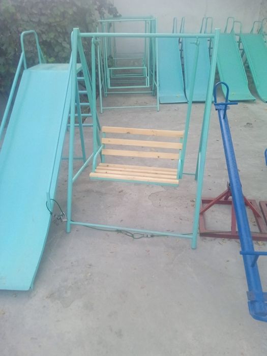 Продам качели ..