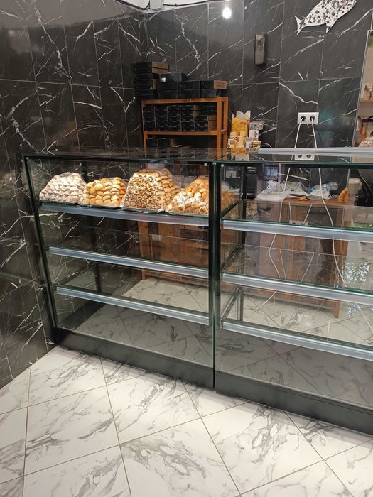 Топли, неутрални и хладилни витрини за закуски и сандвичи - По поръчка