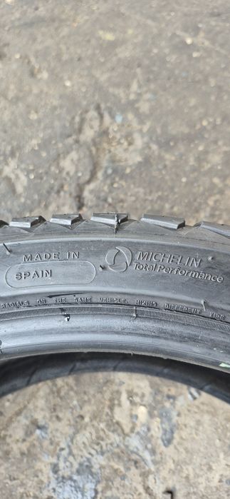 2 anvelope M+S ca noi Michelin 255/35/20,dot 2025.Pret/bucata.