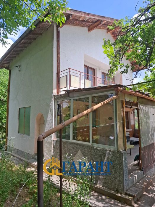 Недвижими имоти Гарант продава, къща в с.Кондофрей, община Радомир.