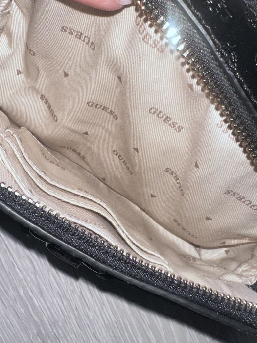 Продам сумку Guess