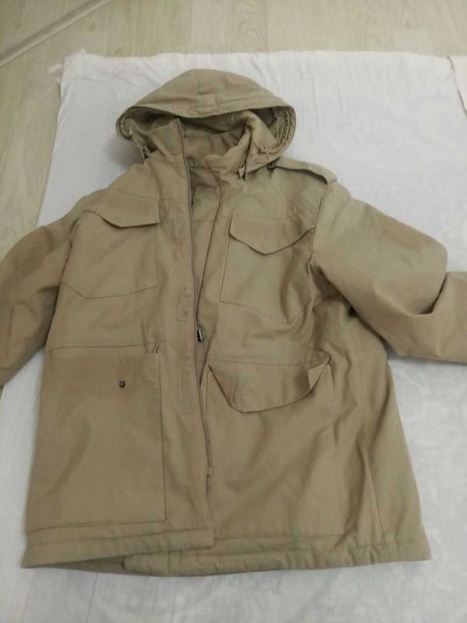 Зимняя рабочая желтая куртка. Размером 52 и 54. 3 штук есть.