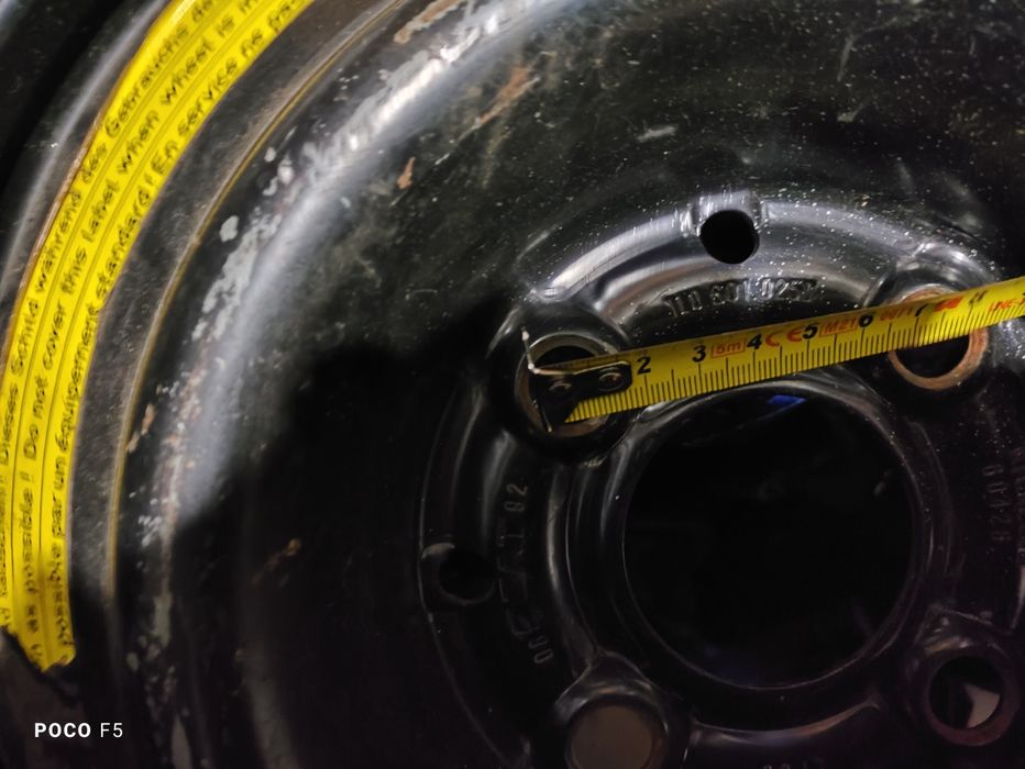 Патерица, резервна гума Мишелин 14 цола