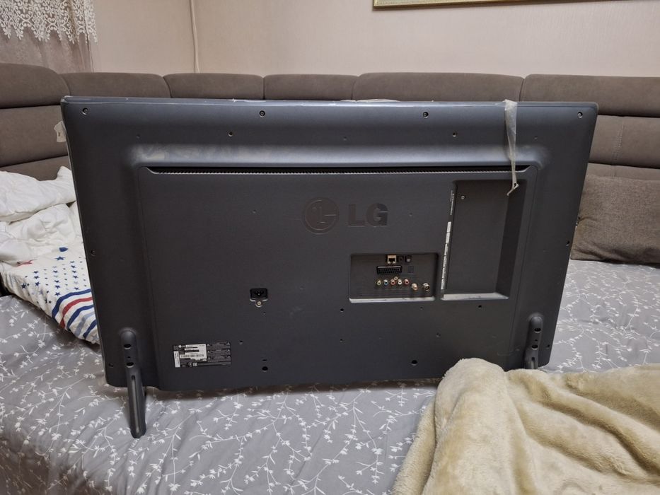 Телевизор LG -42LB582V на запчасти