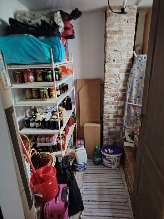 Vând casa Priboieni