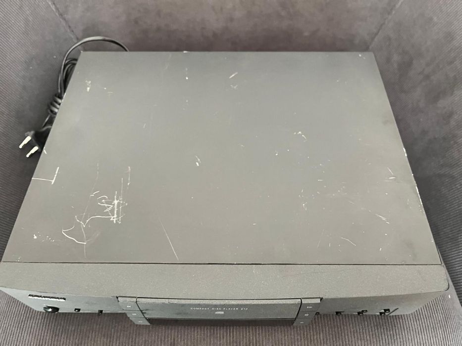 CD-player Grundig (intrare gama FineArts), functional, pentru piese.
