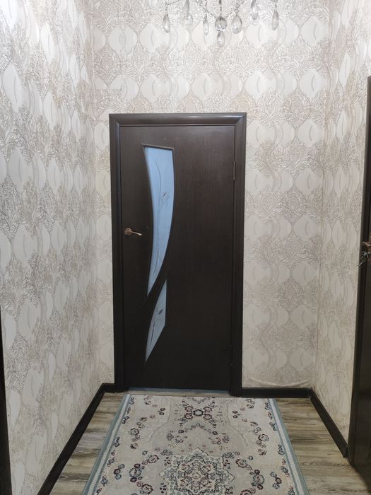 Лакталған есіктер