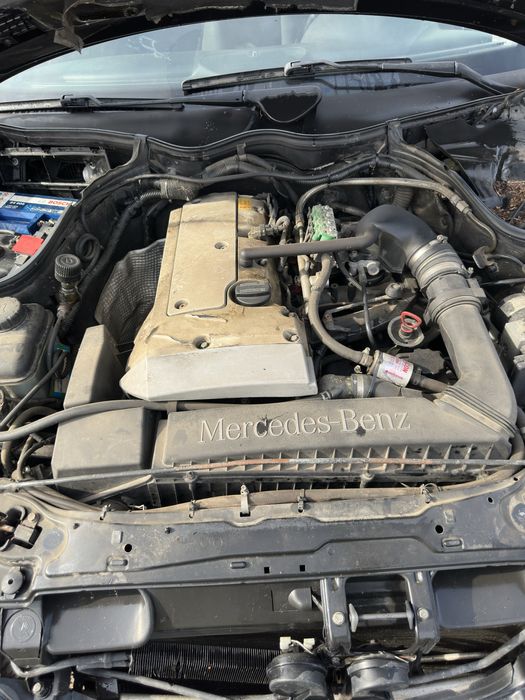 Mercedes w203 c180 на части 2000 година