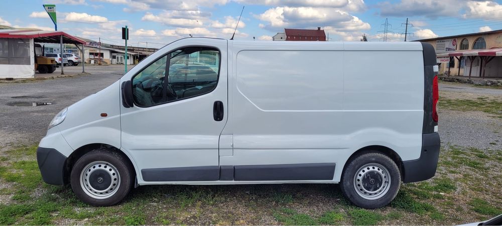 Opel Vivaro 2013 euro 5 2.0cdti