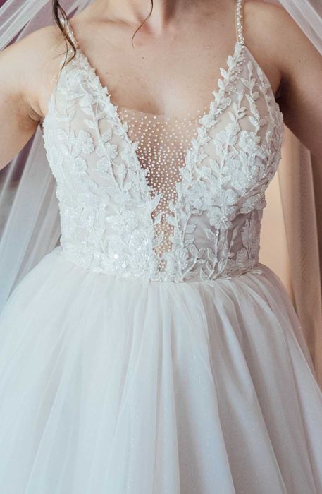 Нова цена! Булчинска рокля Azra (+воал)