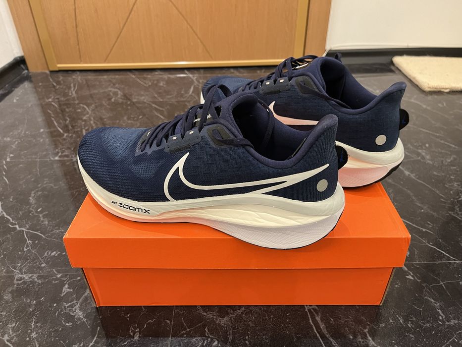 Мъжки маратонки Nike Vomero 17