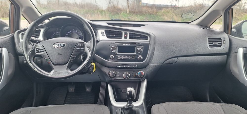 Kia Ceed 1.6 benzina aspirat fabricatie 2014 euro 5