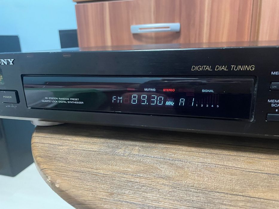 SonyST-S170 Stereo Tuner FM/AM