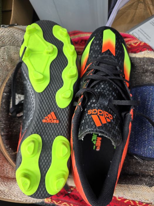Ghete de fotbal Adidas Messi,nr 42.5