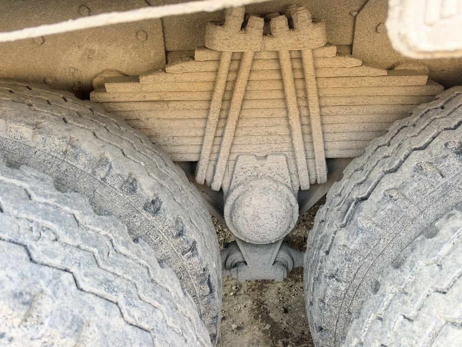 Howo yili 2009 motor 420 zavod holati yaxshi 33000 kami bor