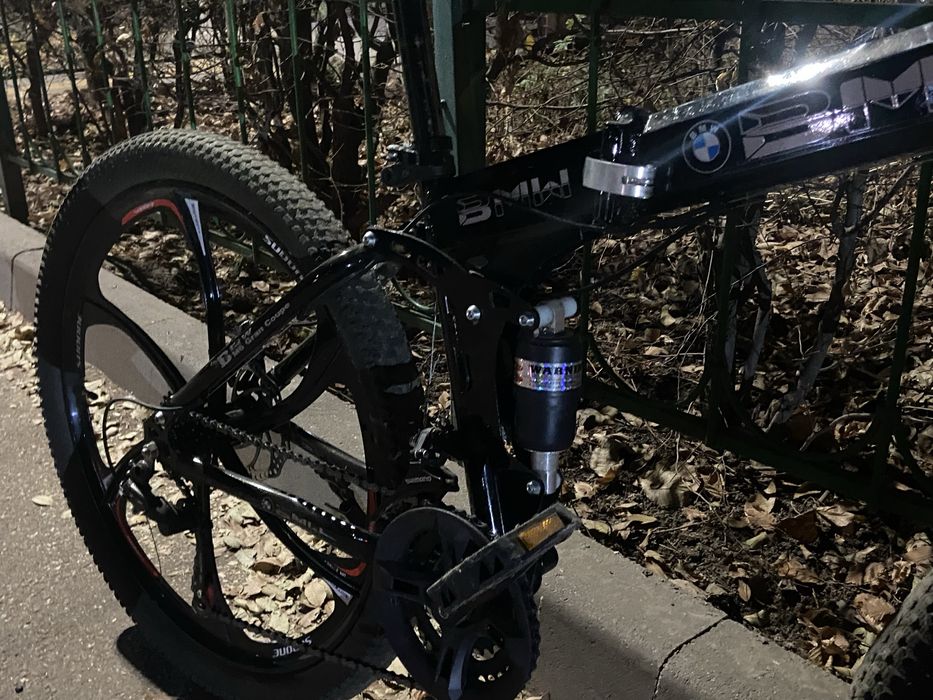 Велосипед BMW