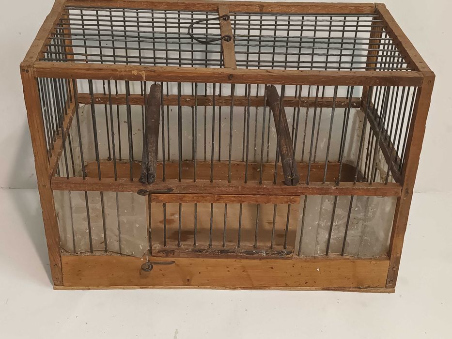 Клетки за пренос,обучение и развъждане на канарчета.