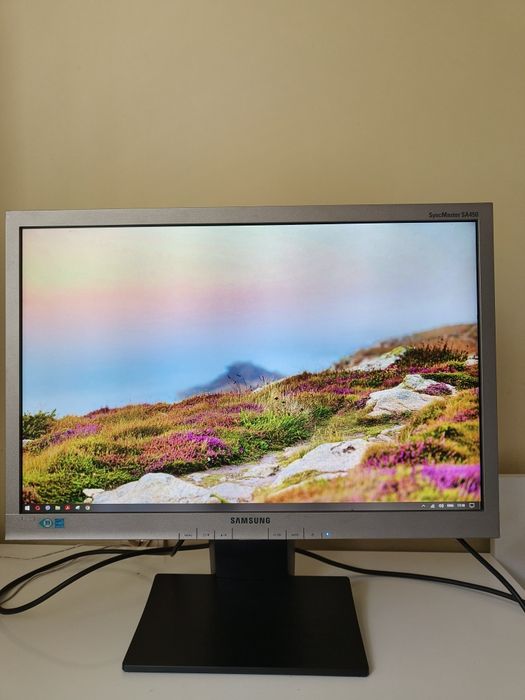 Монитор Samsung SyncMaster SA450 22" , сив, с кабел и стойка