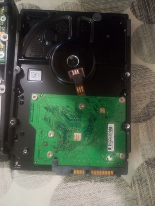 Хард дискове на hitachi и др