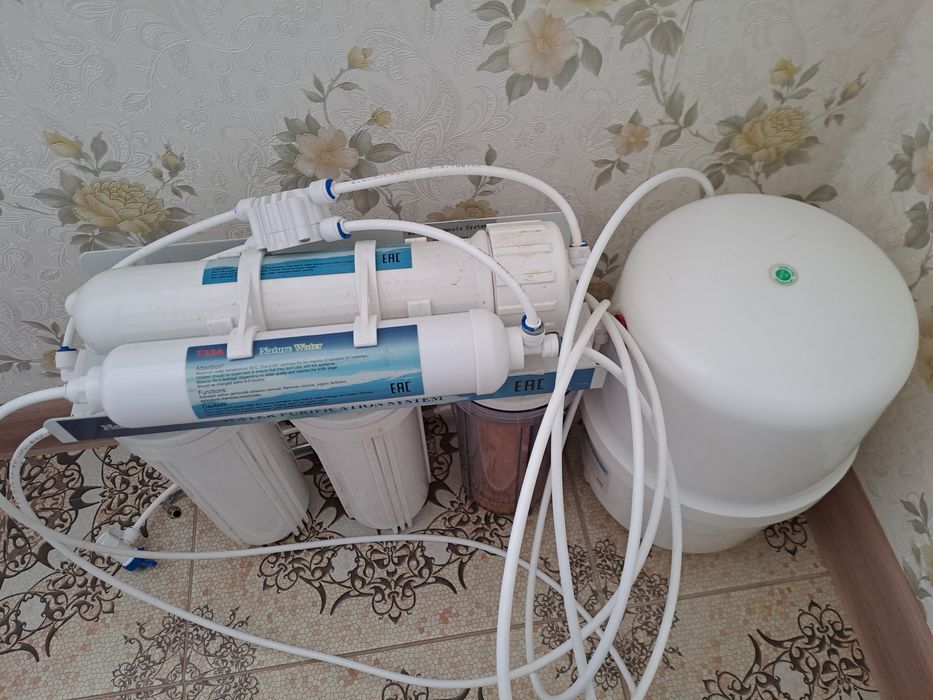 Продам  фильтр для очищения воды.