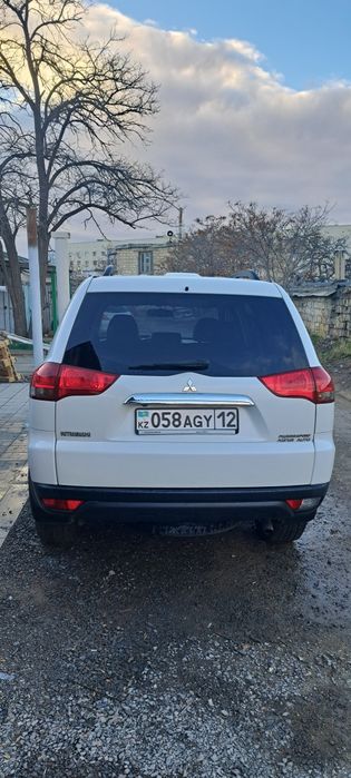 Продам митсубиси паджеро спорт