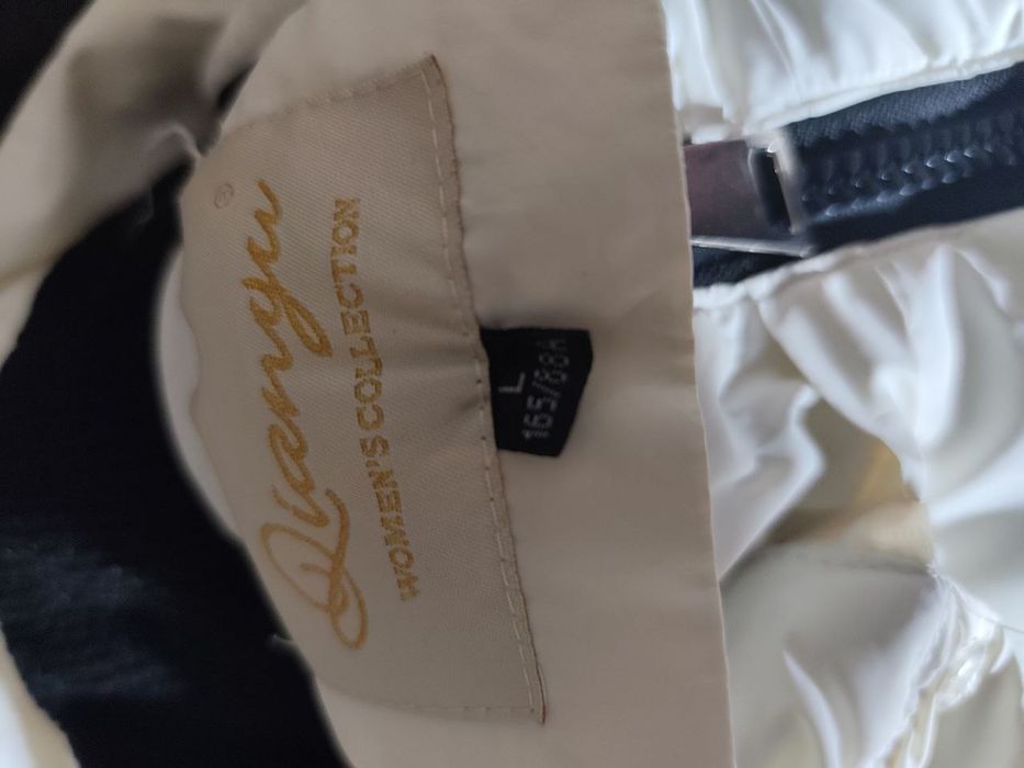 Продается женская куртка б/у