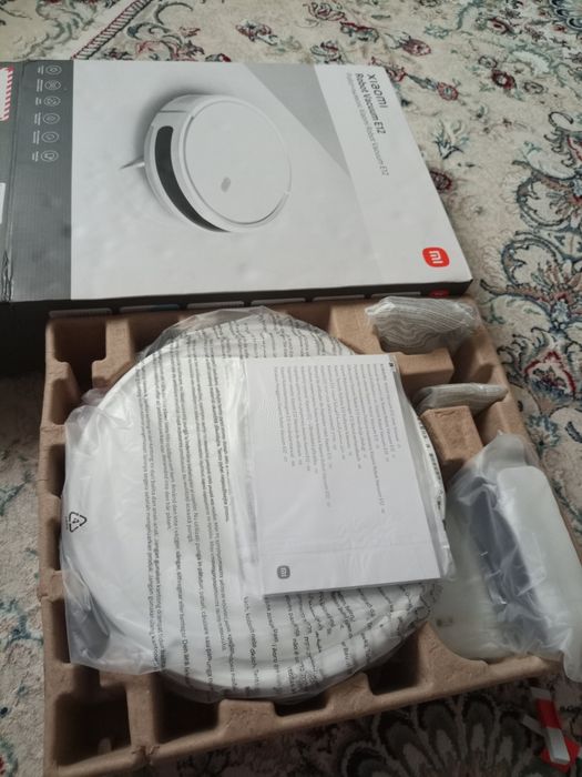 Новыи Робот пылесос