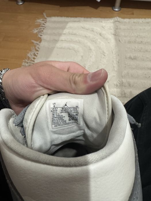 Jordan 1 air Mid Stealth