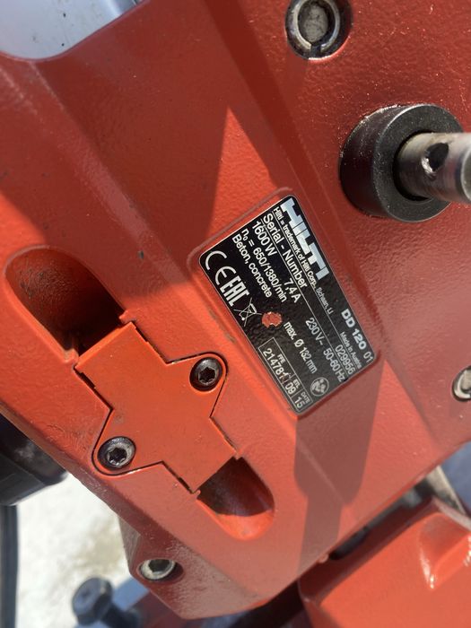 Masina de carotat Hilti DD120