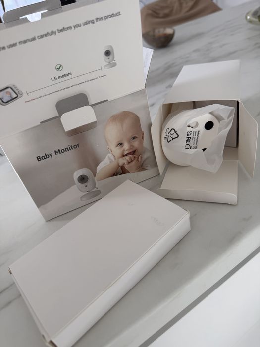 Baby monitor si camera audio-video pentru supraveghere bebe