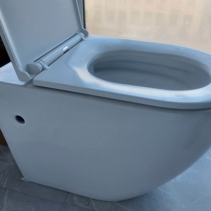 Продам навесной унитаз