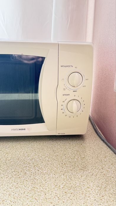 Продам микровалновку LG