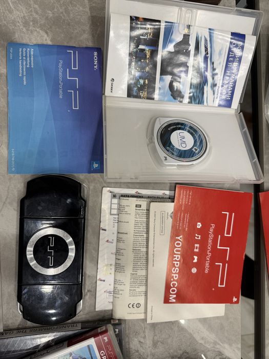 PSP 2000 полный комплект